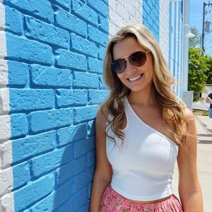 Meet your Posher, Taylor